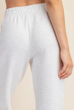 Load image into Gallery viewer, Rae Mode Scuba Pintuck Pant / Light Heather Grey