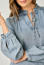 Load image into Gallery viewer, Chambray Tencel Top