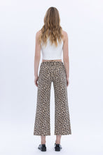Load image into Gallery viewer, Vervet Leopard Print Wide Leg Jeans