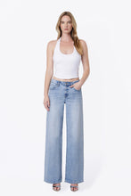 Load image into Gallery viewer, Vervet High Rise Hotfix Embellished Jeans