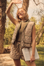 Load image into Gallery viewer, Rory Quilted Vest
