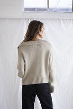 Load image into Gallery viewer, Chunky Knit Pocket Sweater
