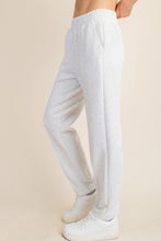 Load image into Gallery viewer, Rae Mode Scuba Pintuck Pant / Light Heather Grey
