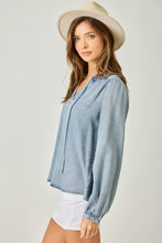 Load image into Gallery viewer, Chambray Tencel Top
