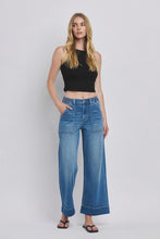 Load image into Gallery viewer, Vervet Kris Baggy Wide High Rise Denim
