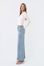 Load image into Gallery viewer, Vervet Mid Rise Wide Leg w/ Slits in Breakthrough Wash
