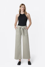 Load image into Gallery viewer, Vervet Super High Rise Wide Leg With Patch Pocket &amp; Tie
