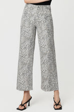 Load image into Gallery viewer, Vervet High Rise Leopard Print Baggy Wide Leg
